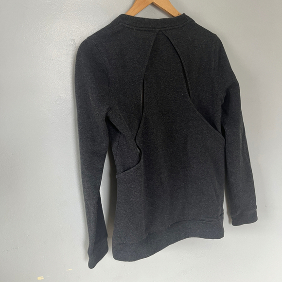 Lululemon &go Endeavor Long Sleeve
Heathered Black Open-Back Sweatshirt Medium - Picture 4 of 7